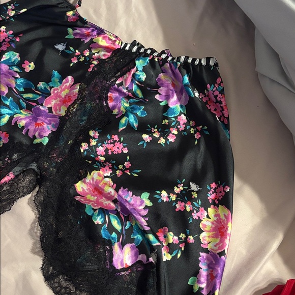 Victoria’s Secret floral lace cami EUC size M adjustable straps & side slits - Picture 8 of 11